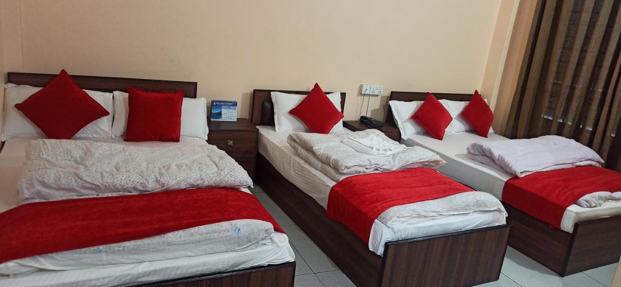 Hotel Royal Chautari, Butwāl Екстериор снимка