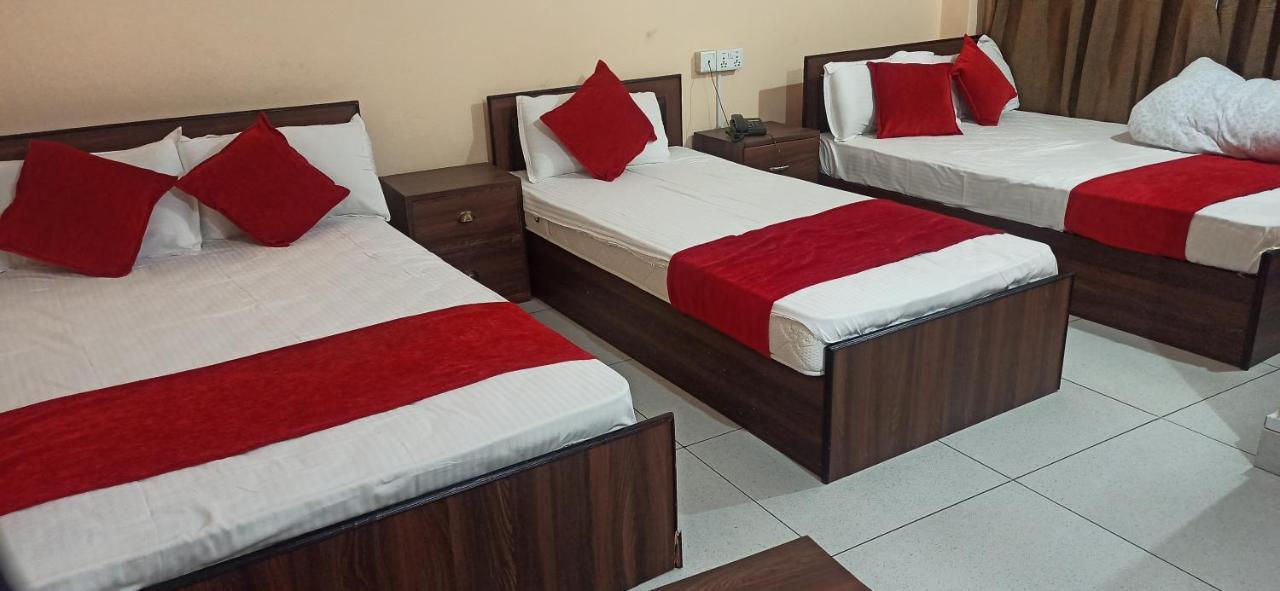 Hotel Royal Chautari, Butwāl Екстериор снимка